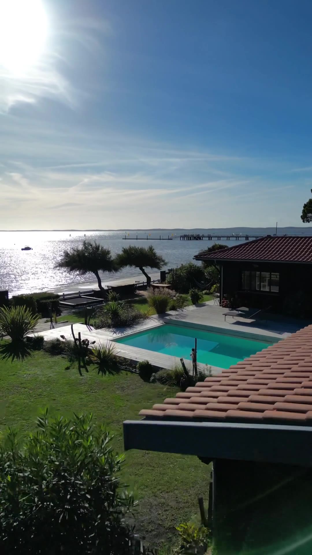 Villa au bord du Bassin